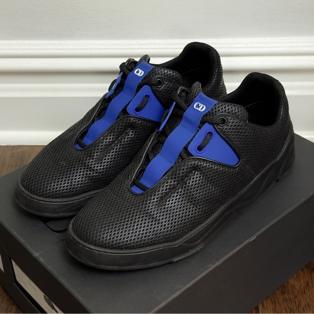 Dior Men’s Black B17 Sneakers with blue details size 41